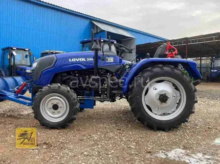 Трактор Lovol TE 244 HT с отвалом