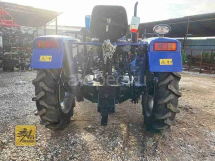 Трактор Lovol TE 244 HT с отвалом